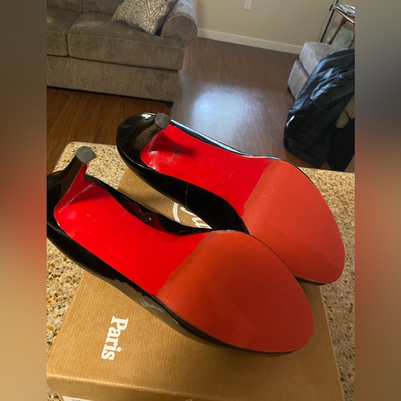 First time seller Very well maintained Christian Louboutin’s size 11.5 with box. - Picture 7 of 9
